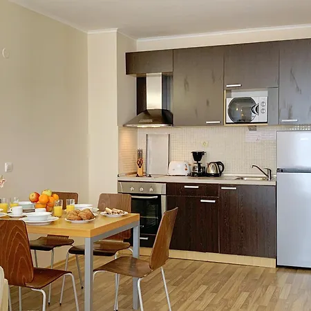 Beachfront Sea View & 5 Swimming Pools Apartamento Obzor