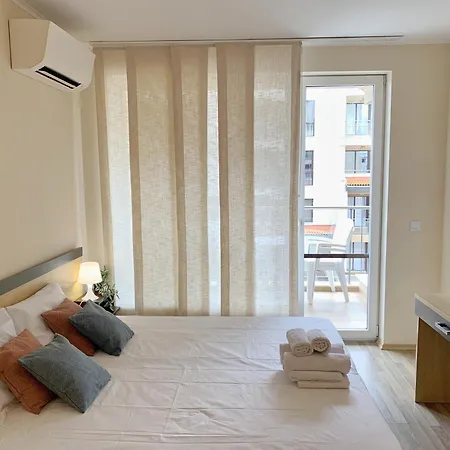 Apartamento Beachfront Sea View & 5 Swimming Pools *