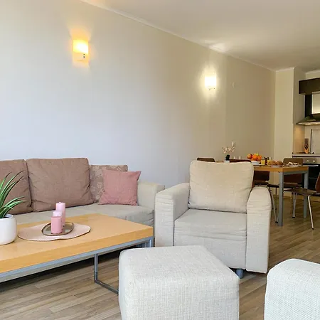 Beachfront Sea View & 5 Swimming Pools * Obzor