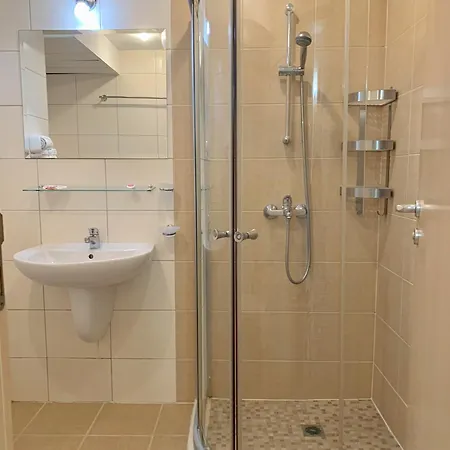 Beachfront Sea View & 5 Swimming Pools Obzor