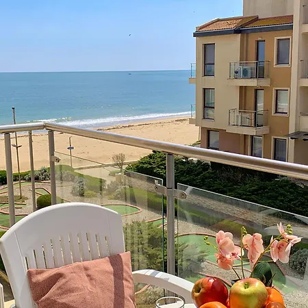 Beachfront Sea View & 5 Swimming Pools Apartamento Obzor