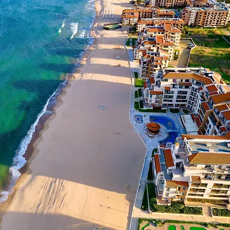 Apartamento Beachfront Sea View & 5 Swimming Pools