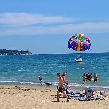 Beachfront Sea View & 5 Swimming Pools * Obzor