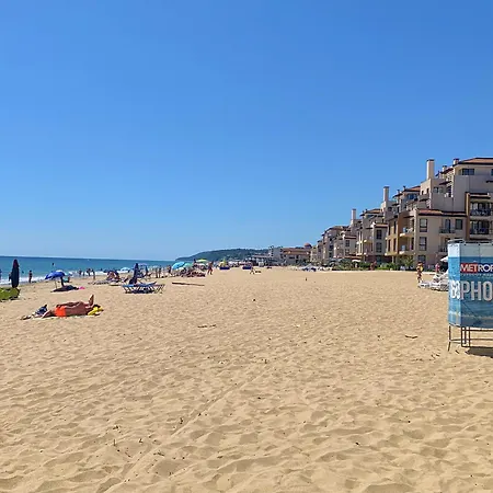 Beachfront Sea View & 5 Swimming Pools *