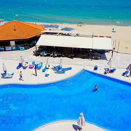 Apartment Beachfront Sea View & 5 Swimming Pools